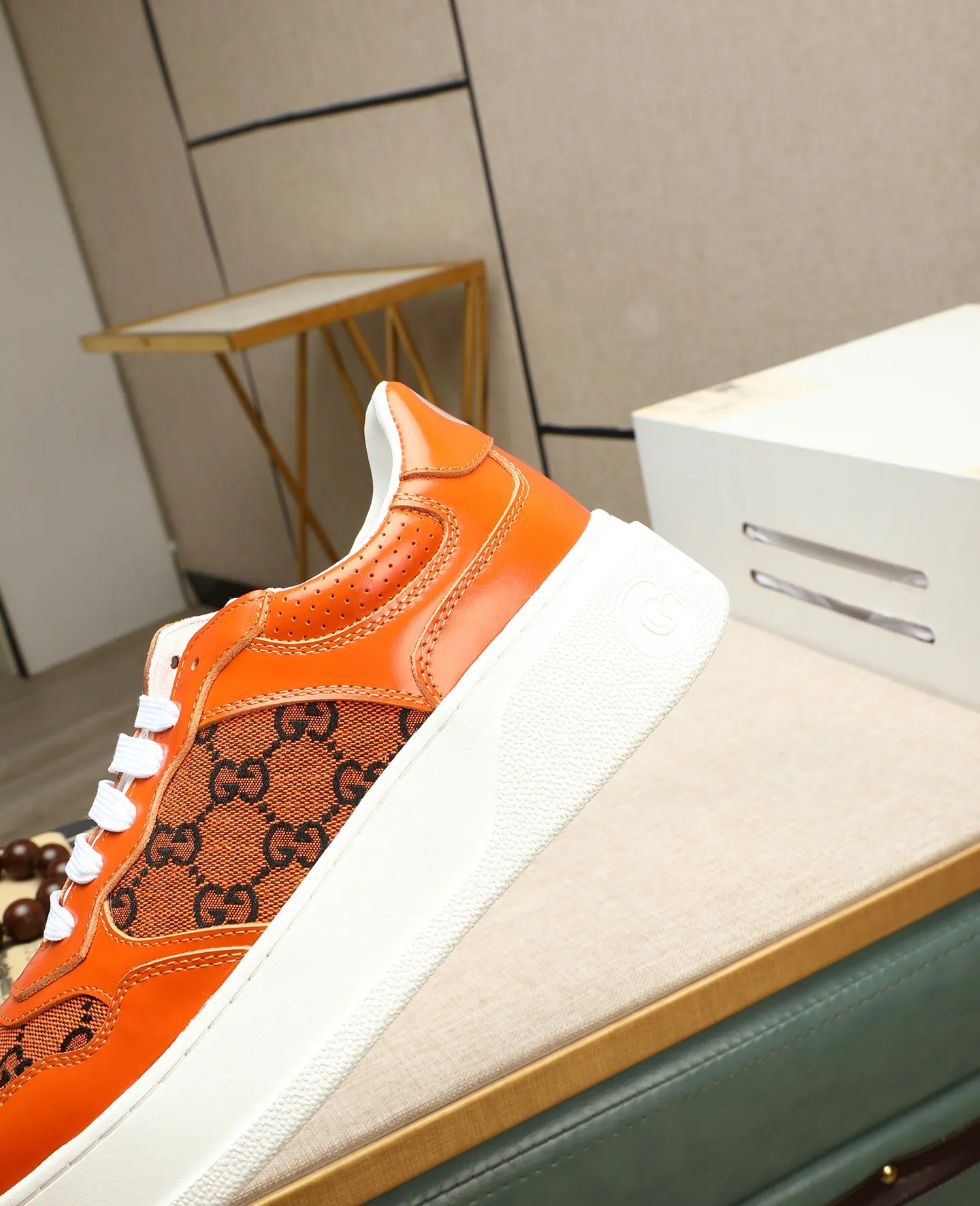 Men's shoes 💰400 GUCCI🔍🔍The latest models are on sale at the same time at the counter. Original calfskin imported from Italy, genuine leather lining, (high-end, extravagant, and classy) with exquisite workmanship. Soles: Original soles specially provided by the original factory. ⚠Exclusive double-layer movable molded soles are super comfortable⚠. Photos of the real thing🎬The real thing is better🔍🔍"High quality·Follow the order" Code number 38-44